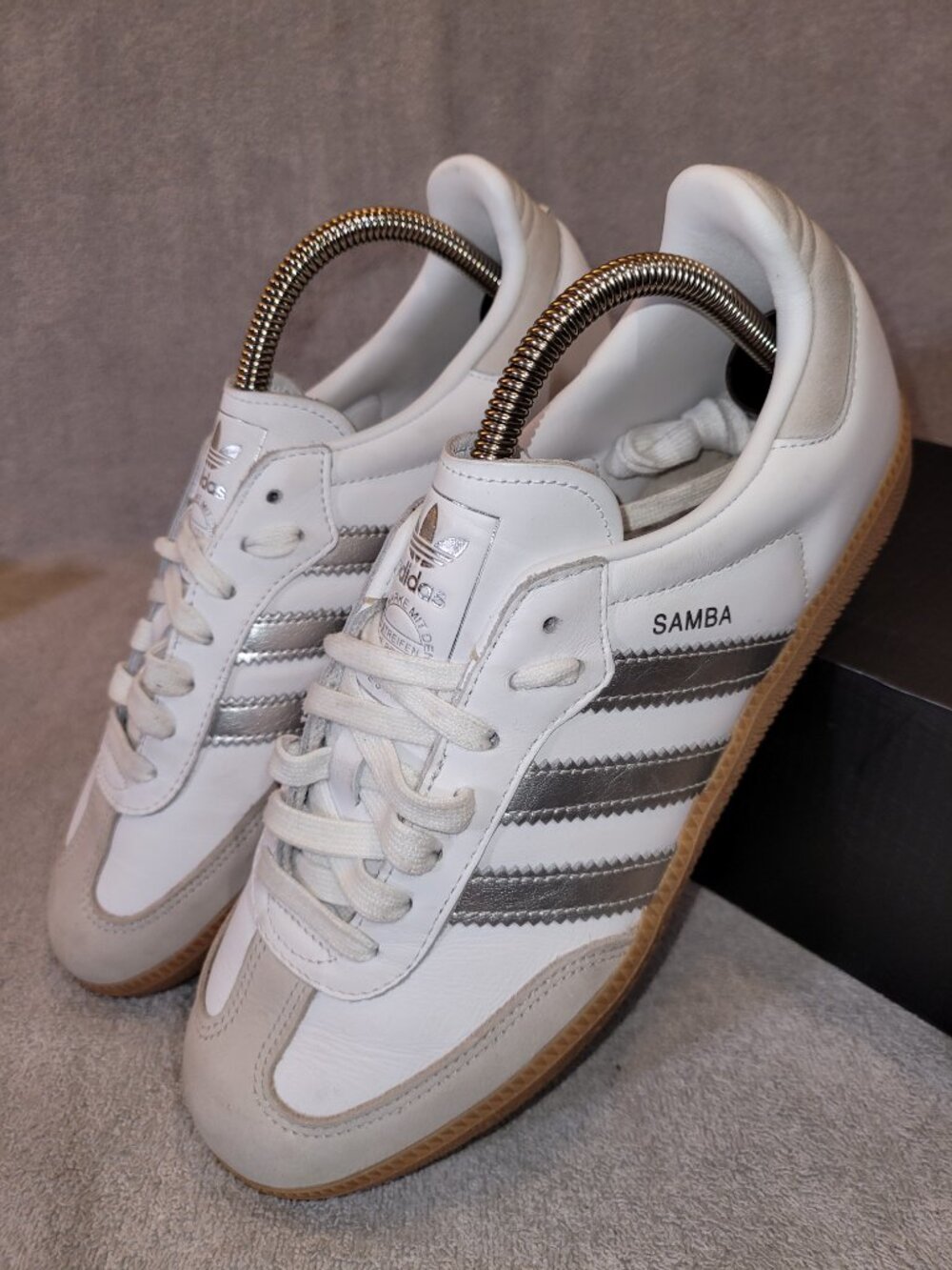Adidas Samba OG Women's Size 9 White Silver Tan Gum Sole Sneakers JI2725 (#2443) - Picture 11 of 16